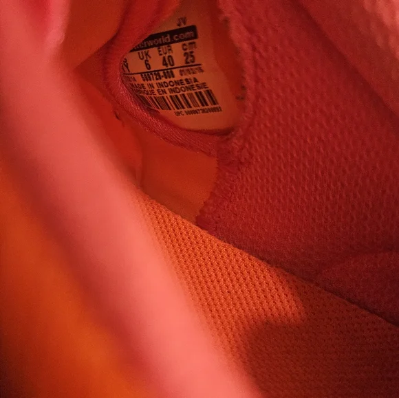 Girl's NIKE 'Roshe One' Sz 7Y US Runners Shoes Orange Pink - Picture 6 of 8